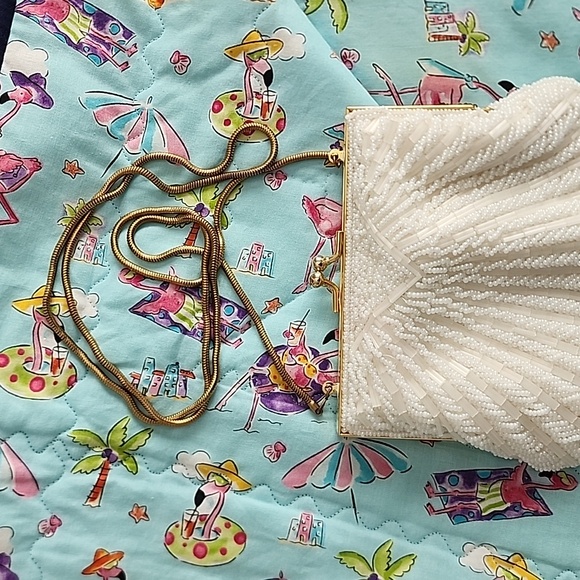 Purse - Picture 2 of 3